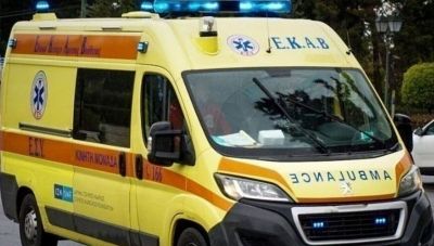 Τροχαίο ατύχημα: Μετωπική σύγκρουση οχημάτων στον κόμβο Αρκαλοχωρίου – Δύο άτομα στο νοσοκομείο