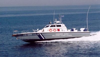 Βυθίζεται ιστιοφόρο ανοιχτά των Φλεβών, διασώθηκαν οι 10 επιβαίνοντες