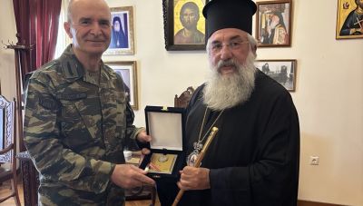 Επίσκεψη του Αρχηγού ΓΕΣ στην Ιερά Αρχιεπισκοπή Κρήτης