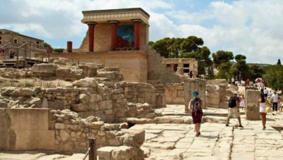 Κρήτη: Μείωση επισκεπτών σε Κνωσό και Αρχαιολογικό Μουσείο Ηρακλείου - Ανοδικά η Φαιστός