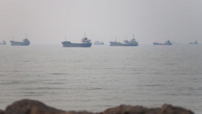 Το Ιράν για το άνοιγμα των Στενών του Ορμούζ επαναφέρει την αξίωση για αποζημιώσεις, άρση κυρώσεων και αποχώρηση των ΗΠΑ