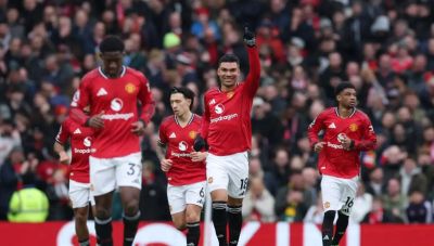 Premier League: Τρίτη σερί νίκη με «θρίλερ» για τη Μάντσεστερ Γιουνάιτεντ