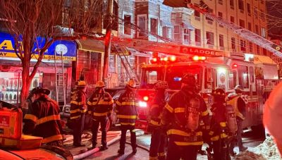 Νέα Υόρκη: Ένας νεκρός και τουλάχιστον εννέα τραυματίες μετά από φωτιά σε πολυκατοικία στο Κουίνς