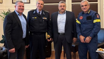Κρήτη: Εθιμοτυπική επίσκεψη στον Αντιπεριφερειάρχη Χανίων από τους επικεφαλής της Πυροσβεστικής