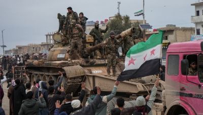 Συρία: Ο κυβερνητικός στρατός κατέλαβε στρατιωτική βάση μετά από συντονισμό με τις ΗΠΑ