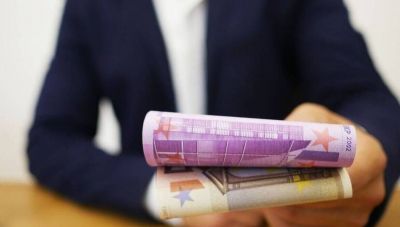 Περί καταχραστών του  Δημοσίου χρήματος