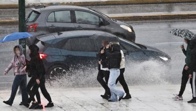Έκτακτο δελτίο επιδείνωσης καιρού μέχρι το απόγευμα του Σαββάτου-Ποιες περιοχές επηρεάζει