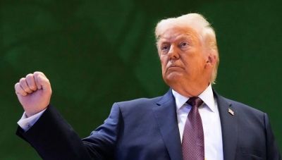 Εμπορική συμφωνία με την Ινδία ανακοίνωσε ο Τραμπ - Τι προβλέπει για το ρωσικό πετρέλαιο