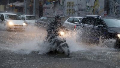 Παραμένουν οι καταιγίδες σε 5 περιοχές πριν εξασθενήσουν το μεσημέρι-Μεταξύ αυτών η Κρήτη