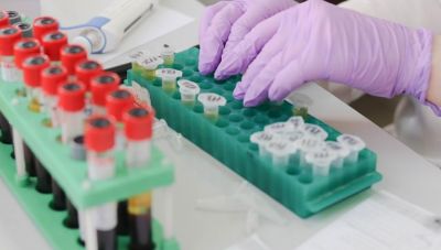 Επιστήμονες αναπτύσσουν καθολικό εμβόλιο που προστατεύει από ιούς, βακτήρια και αλλεργίες