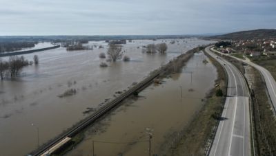Δύσκολη η νύχτα στον Έβρο: Πλημμύρισε ο κάμπος των Λαβάρων-Σε Red Code ο νομός