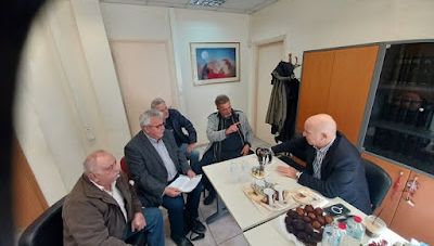 Ηράκλειο: Οι συνταξιούχοι στον Διοικητή του ΕΦΚΑ - Τα προβλήματα του Οργανισμού επηρεάζουν τις ζωές τους