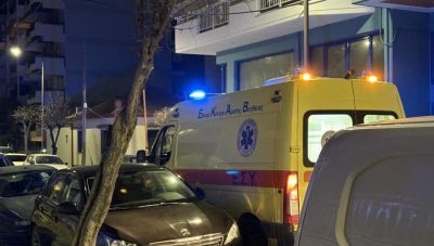 Λάρισα: Μωρό χτύπησε το κεφάλι του στο μπάνιο – Μεταφέρεται στο νοσοκομείο
