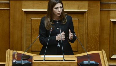 Ζαχαράκη: Τα βήματα για Εθνικό Απολυτήριο και Πανελλαδικές