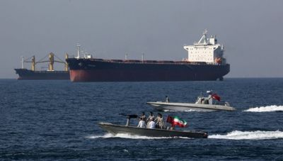 Σε επιφυλακή η ελληνική ναυτιλία μετά το κλείσιμο των Στενών του Ορμούζ