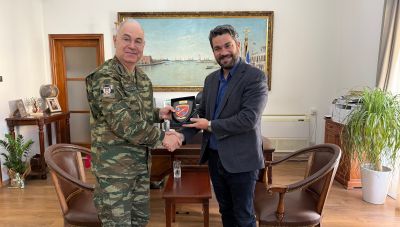 Στον Δήμαρχο Χανίων, ο νέος Διοικητής του Πεδίου Βολής Κρήτης, Υπ/γος Νικόλαος Δημητράκος