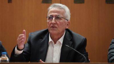 Δεσμεύτηκαν οι τραπεζικοί λογαριασμοί του προέδρου της ΓΣΕΕ με εντολή Βουρλιώτη