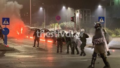 Θεσσαλονίκη: Επεισόδια με δεκάδες μολότοφ και δακρυγόνα πέριξ του ΑΠΘ