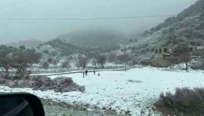 Στα λευκά τα ορεινά της Κρήτης: Το πρώτο χιόνι έντυσε Ανώγεια, Λιμνάκαρο και Ομαλό (φωτο + βιντεο)