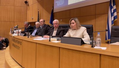 Παρουσιάστηκε το βιβλίο του δημοσιογράφου Γιώργου Μυσιρλάκη «Πλόες-Χαρτογραφώντας 40 χρόνια σε δημοσιογραφική ρότα»