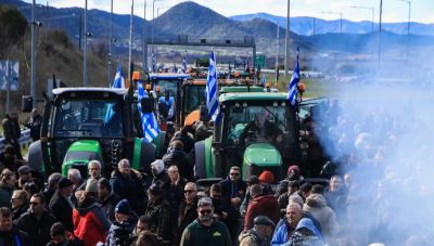 Αγρότες: Στον «αέρα» η συνάντηση με τον πρωθυπουργό Κυριάκο Μητσοτάκη