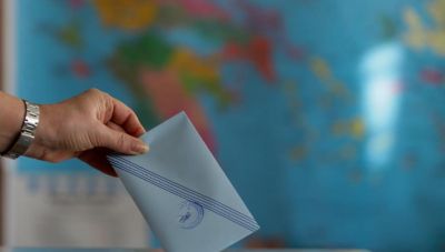 Δημοσκόπηση Interview: Επτακομματική Βουλή και ο ρόλος Καρυστιανού - Τσίπρα