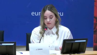 Ευρωκοινοβούλιο: Συγκλόνισε η κόρη της 40χρονης που δολοφονήθηκε από τον πρώην σύντροφό της στο Μενίδι