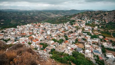 Προφήτης Ηλίας: «Βράζουν» οι κάτοικοι για τα ανεκτέλεστα έργα στο χωριό τους