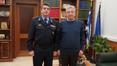 Συνάντηση του Περιφερειάρχη Κρήτης με το νέο Διοικητή Πυροσβεστικών Υπηρεσιών Κρήτης Ξενοφώντα Τσιλιμιγκάκη