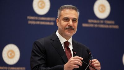 Χακάν Φιντάν: Αναγκαία η εκεχειρία μεταξύ συριακής κυβέρνησης και Κούρδων