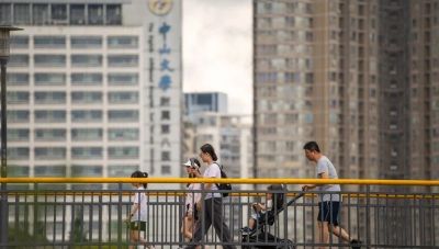 Η Κίνα αλλάζει μοντέλο κατανάλωσης: Το στοίχημα των υπηρεσιών