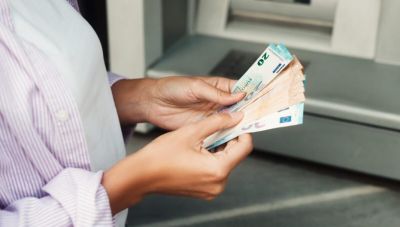 Επιδόματα ΟΠΕΚΑ: Ποια πληρώνονται και πότε