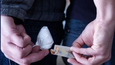 Χανιά: «Στα πράσα» τρεις για ναρκωτικά – Σύλληψη την ώρα της παράδοσης