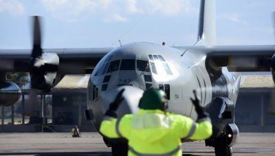 C-130 σε ετοιμότητα για να μεταφέρει τους τραυματίες του τροχαίου με τον ΠΑΟΚ