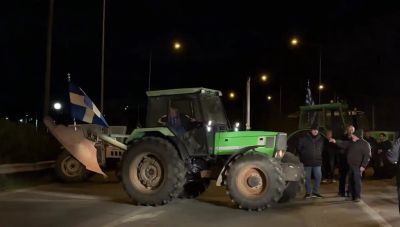 Μπλόκα αγροτών: Έκλεισε η Υψηλή Γέφυρα Χαλκίδας – Κλιμακώνονται οι κινητοποιήσεις