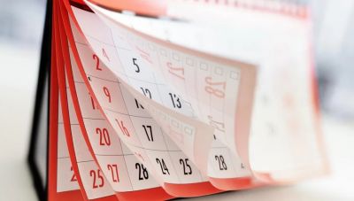 Καθαρά Δευτέρα 2026: Πότε πέφτει - Όλες οι αργίες και τα τριήμερα της χρονιάς