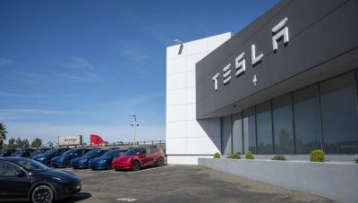 Tesla: Πτώση 16% στις παραδόσεις στο δ’ τρίμηνο- Δεύτερη συνεχόμενη ετήσια υποχώρηση