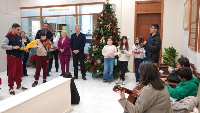 Ηράκλειο: Έψαλαν τα κάλαντα των Θεοφανίων στην Περιφέρεια