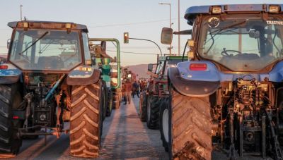 Κρήτη: Κλιμακώνουν τις κινητοποιήσεις οι αγρότες – Νέοι αποκλεισμοί και δράσεις