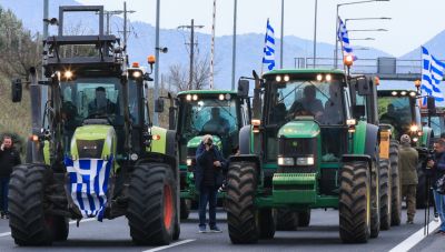 Μπλόκα αγροτών: Κλιμάκωση των κινητοποιήσεων - Κλείνουν τα Τέμπη και ζητούν συνάντηση με τον πρωθυπουργό