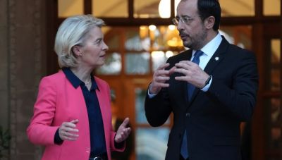 Φον ντερ Λάιεν: Προτεραιότητα η επανένωση της Κύπρου