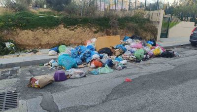 «Λερναία Ύδρα» τα σκουπίδια στο Ηράκλειο - Απαράδεκτες εικόνες με «βουνά» ακόμη και δίπλα σε σχολεία (Φωτο)