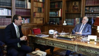 Συνάντηση Τασούλα με τον πρόεδρο της ελληνικής κοινότητας Μελβούρνης και Βικτώριας