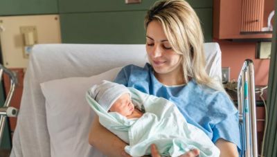 «Καταρρέουν» οι γεννήσεις στην Ελλάδα – Μειώθηκαν κατά 44% σε μια 20ετία