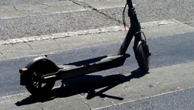 Τέλος τα ηλεκτρικά πατίνια για τους ανήλικους κάτω των 17 ετών από αύριο