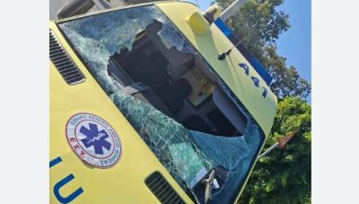 Ο διοικητής του νοσοκομείου Χανίων περιγράφει πώς έγινε το τροχαίο με το ασθενοφόρο που συγκρούστηκε με ΙΧ