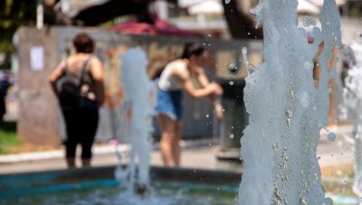 Έκτακτο δελτίο της ΕΜΥ για τον καύσωνα: Πορτοκαλί προειδοποίηση για τρεις περιοχές, πού θα φτάσει τους 43°C το θερμόμετρο