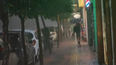 Στην Αττική η κακοκαιρία: Άνοιξαν οι ουρανοί - Πάνω από 100.000 κεραυνοί μέσα σε λίγες ώρες σε όλη τη χώρα