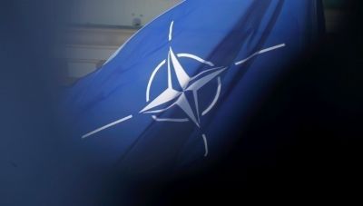 Γαλλία: Καναδή κινεζικής καταγωγής που εργάζονταν ως ασκούμενη στο ΝΑΤΟ συνελήφθη για κατασκοπεία