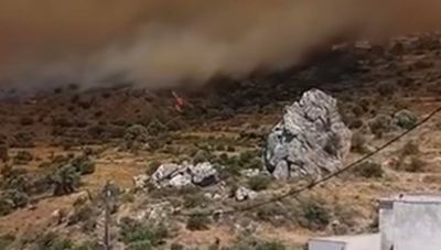 Φονική πυρκαγιά στο Ρέθυμνο: Νεκροί δύο πυροσβέστες που εγκλωβίστηκαν μέσα στο όχημά τους (βίντεο)
